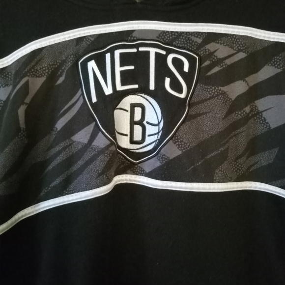 Black and white Brooklyn Nets hoodie by Adidas..size xl - Picture 3 of 5
